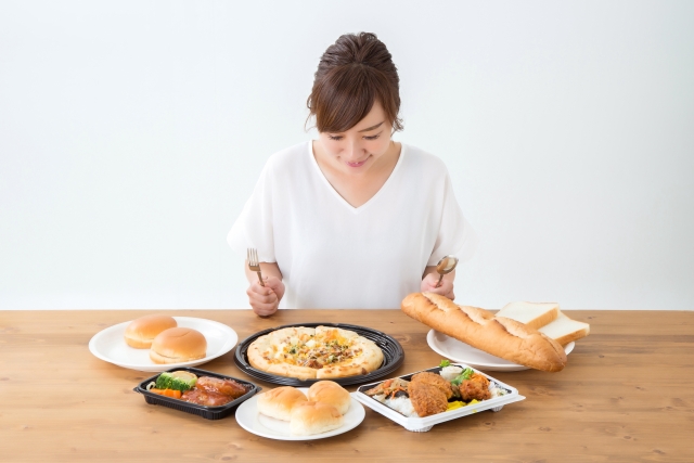 食べる女子